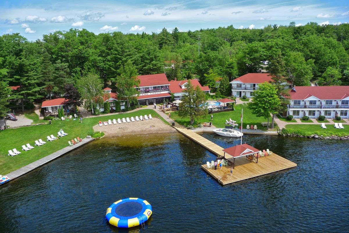 Patterson-Kaye Resort — boutique cabins on Lake Muskoka near Bracebridge, Ontario