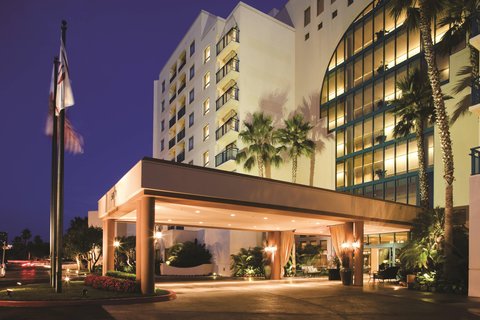 Renaissance Newport Beach Hotel — full-service business hotel near Newport Center and Fashion Island