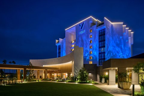 Hyatt Regency Newport Beach — back bay resort hotel with three pools, tennis courts and conference facilities
