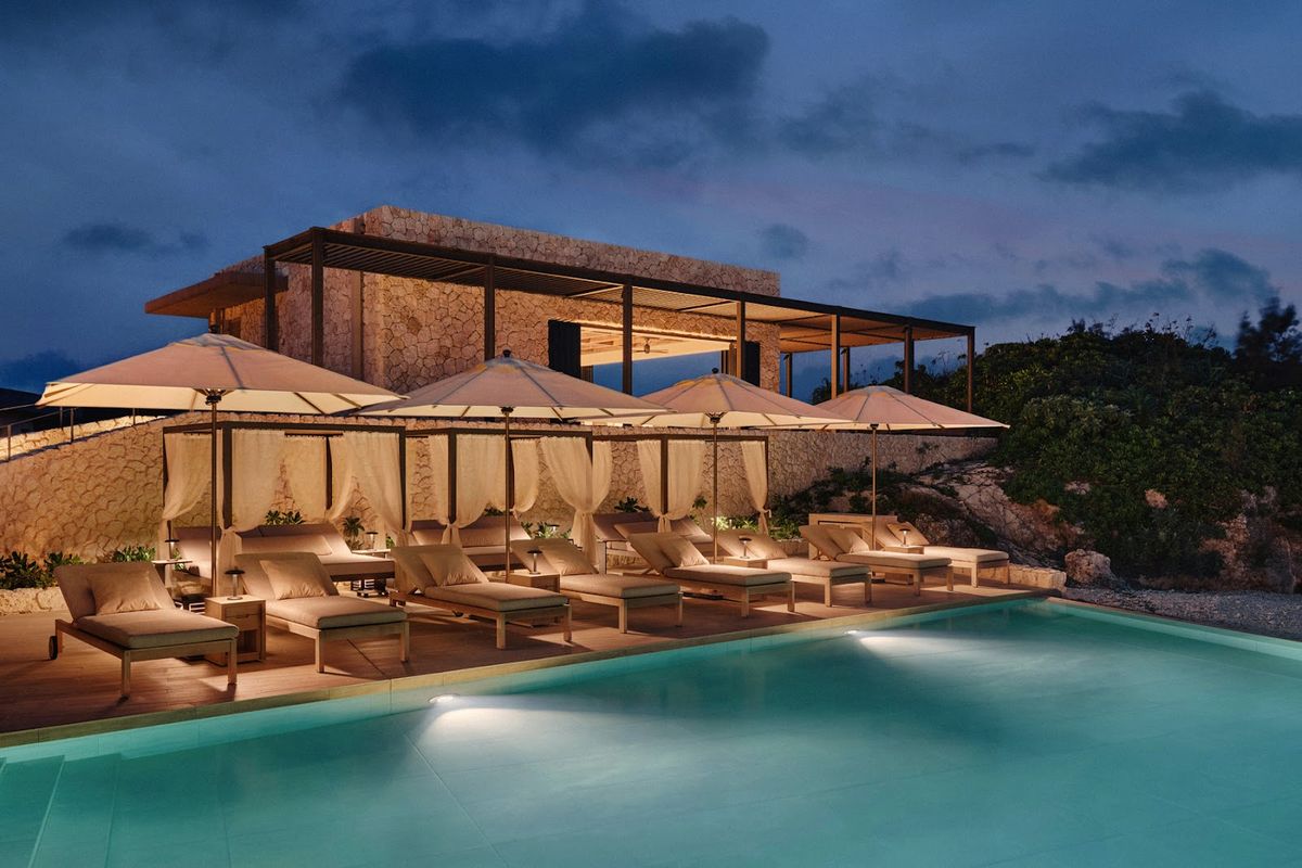 Hoshinoya Okinawa — Hoshino Resorts luxury beachfront resort with 100 villas on Yomitan with traditional Ryukyu walled garden