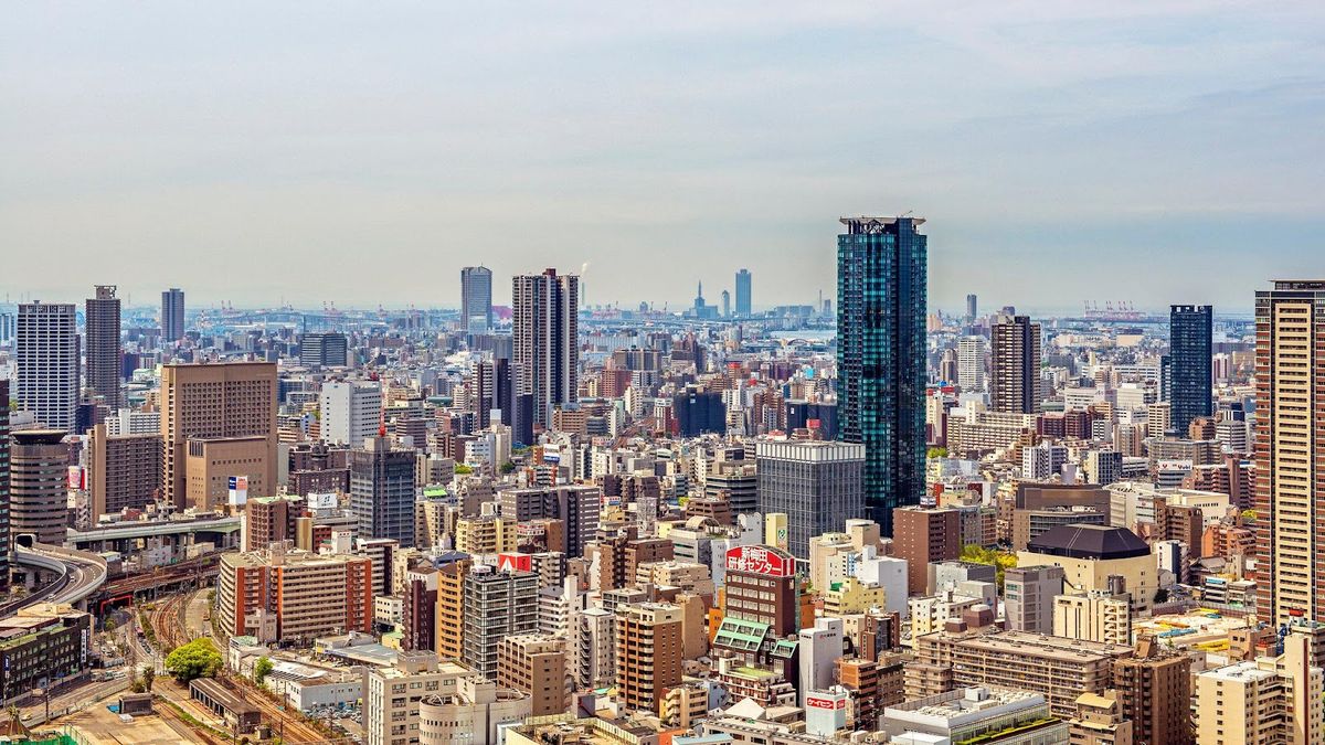 Hilton Osaka — luxury Hilton hotel near Osaka Station with 525 rooms and full conference facilities