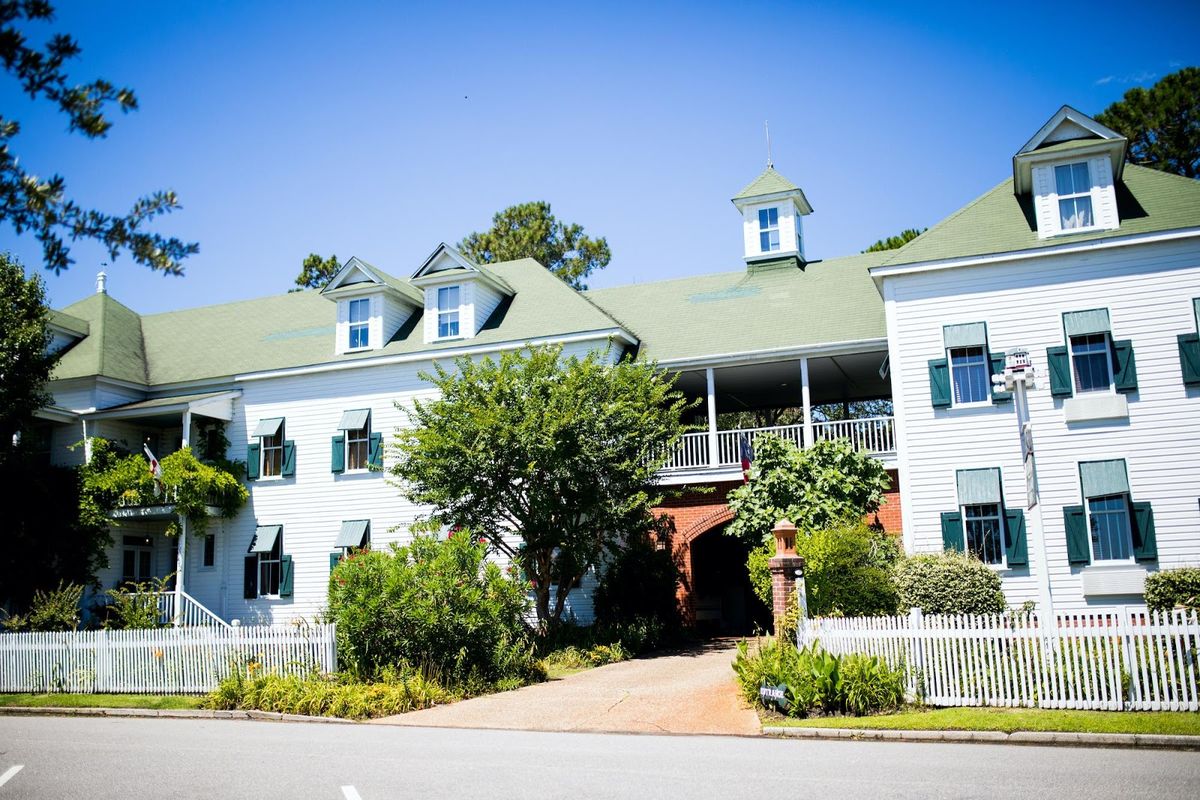 Cypress Moon Inn Kitty Hawk — soundfront boutique inn on the Outer Banks, North Carolina