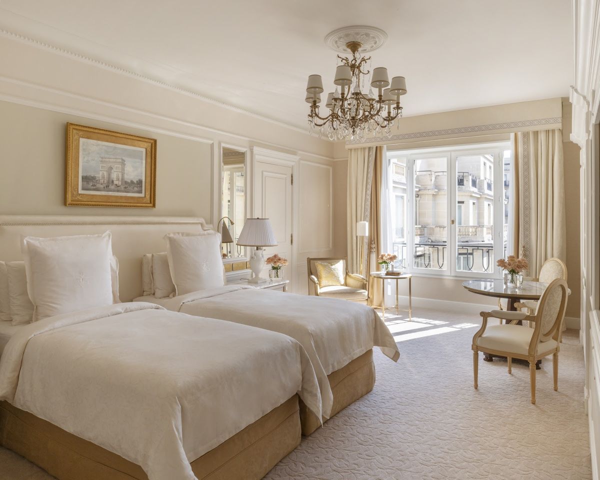 Four Seasons Hotel George V, Paris — Paris — additional view 2