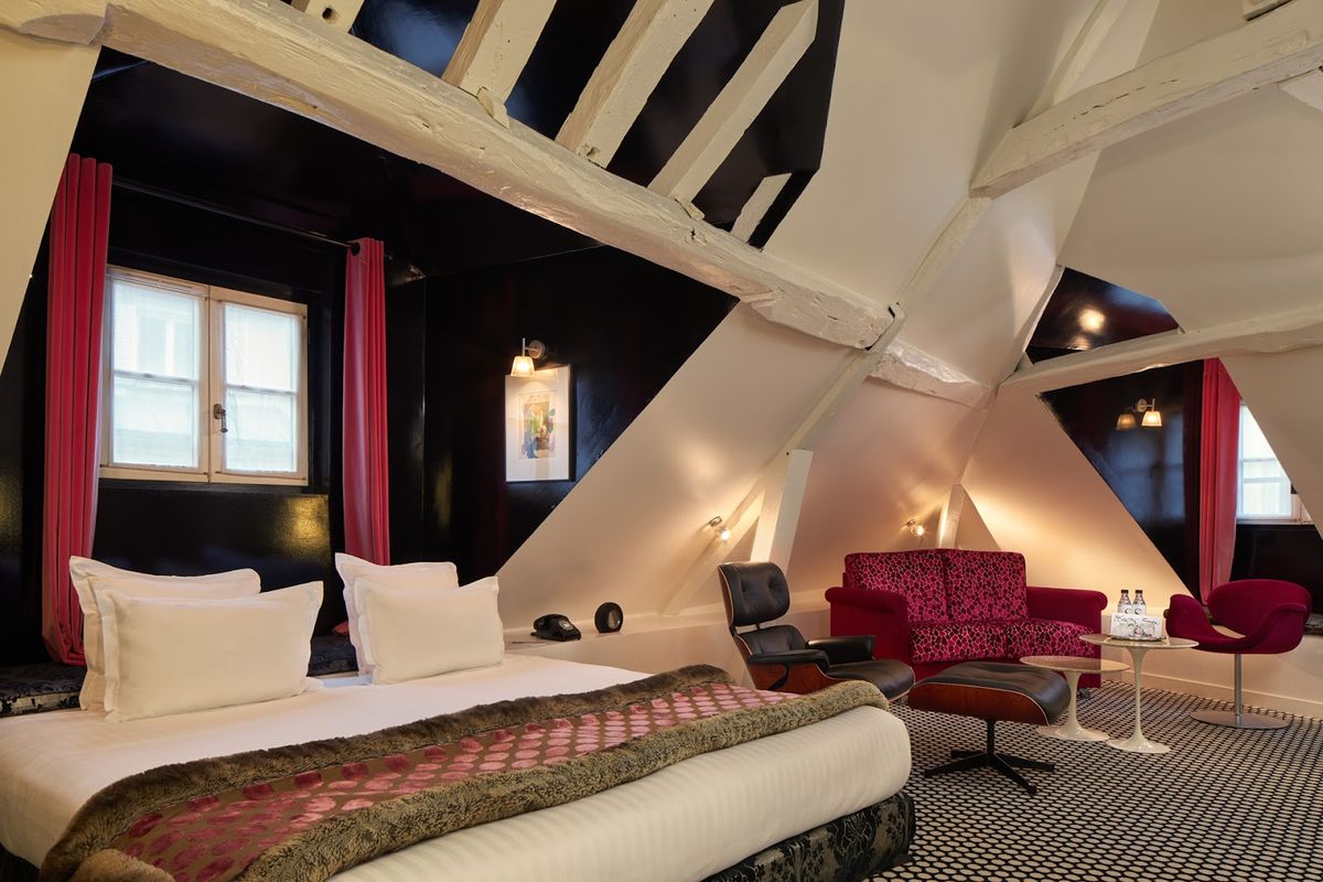 Hôtel du Petit Moulin Paris — paris — additional view 4
