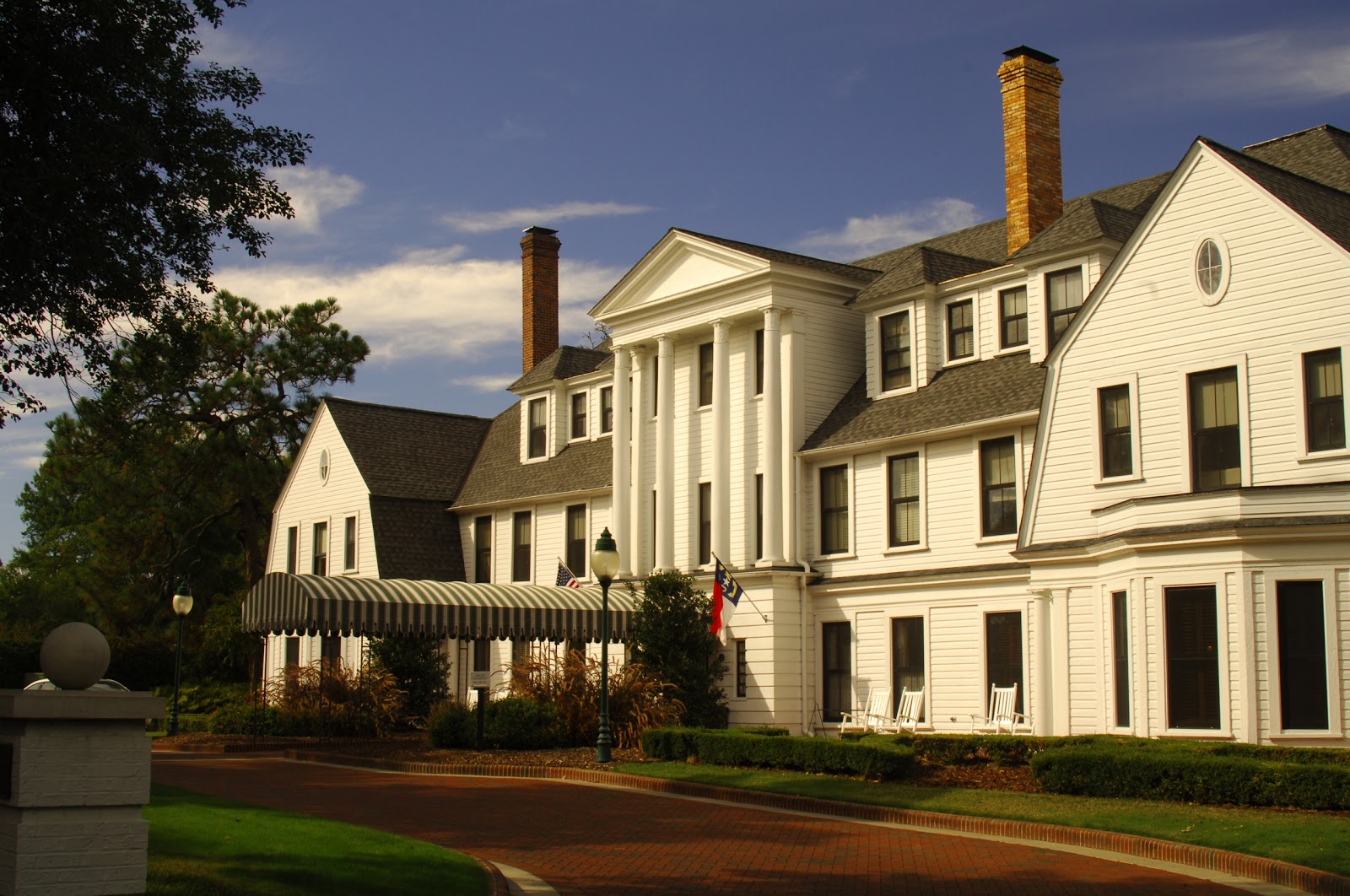 The Holly Inn