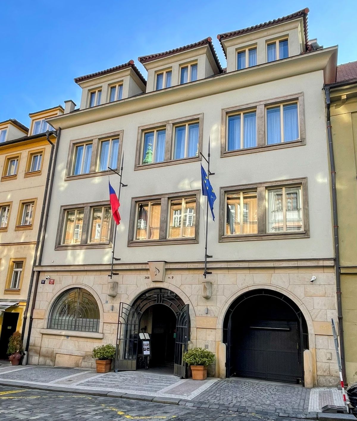 Le Palais Art Hotel Prague — the restored 1898 Belle Époque mansion