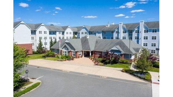 Hampton Inn Princeton — reliable budget hotel on Route 1 near Princeton Junction