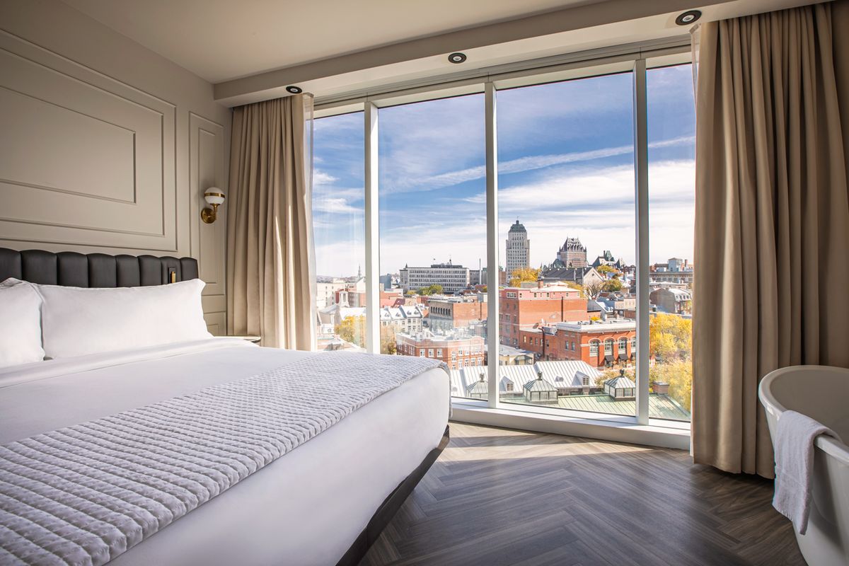 Hotel Le Capitole — Quebec City — additional view 2