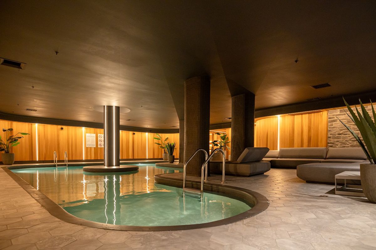Hotel Manoir Victoria — Quebec City — additional view 3