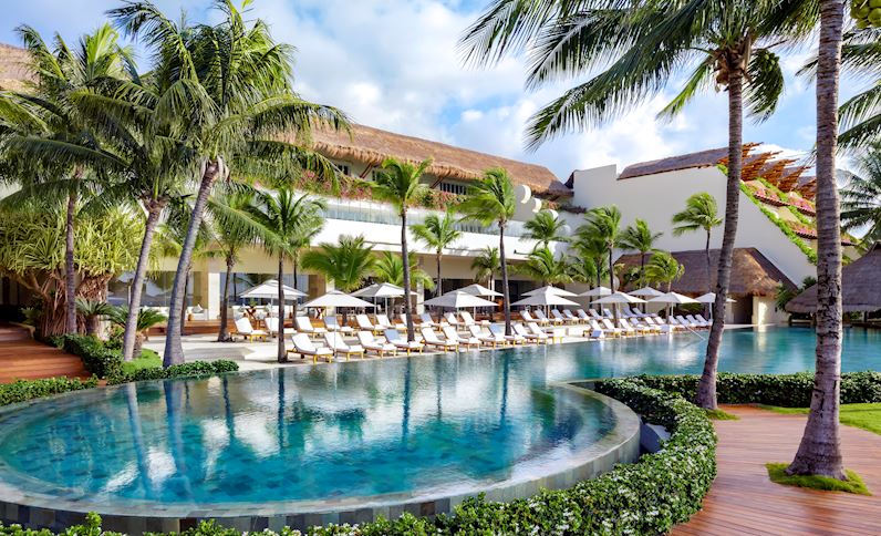 Etéreo Auberge Resorts Collection Riviera Maya — opened 2022 luxury beachfront resort with 73 rooms and contemporary Yucatecan design