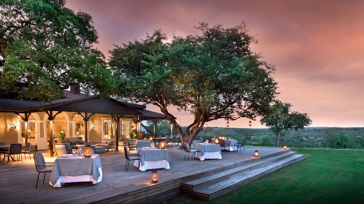 Leopard Hills Sabi Sand — clifftop luxury safari lodge with 8 ultra-luxury suites and panoramic Sabi Sand savannah views