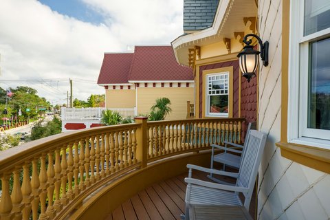 Embassy Suites St. Augustine Beach Oceanfront Resort — Anastasia Island all-suite hotel on the Atlantic Ocean