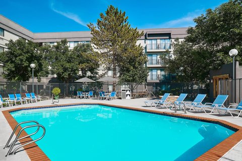Hilton Salt Lake City Center — full-service downtown hotel one block from the Salt Palace Convention Center