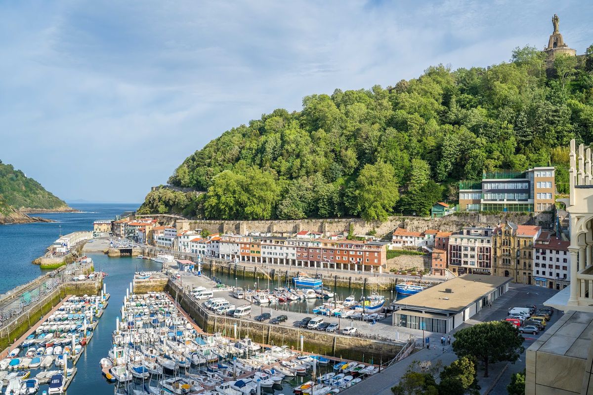 Mirador de Ulía San Sebastián — clifftop hotel and Michelin starred restaurant overlooking Bay of Biscay