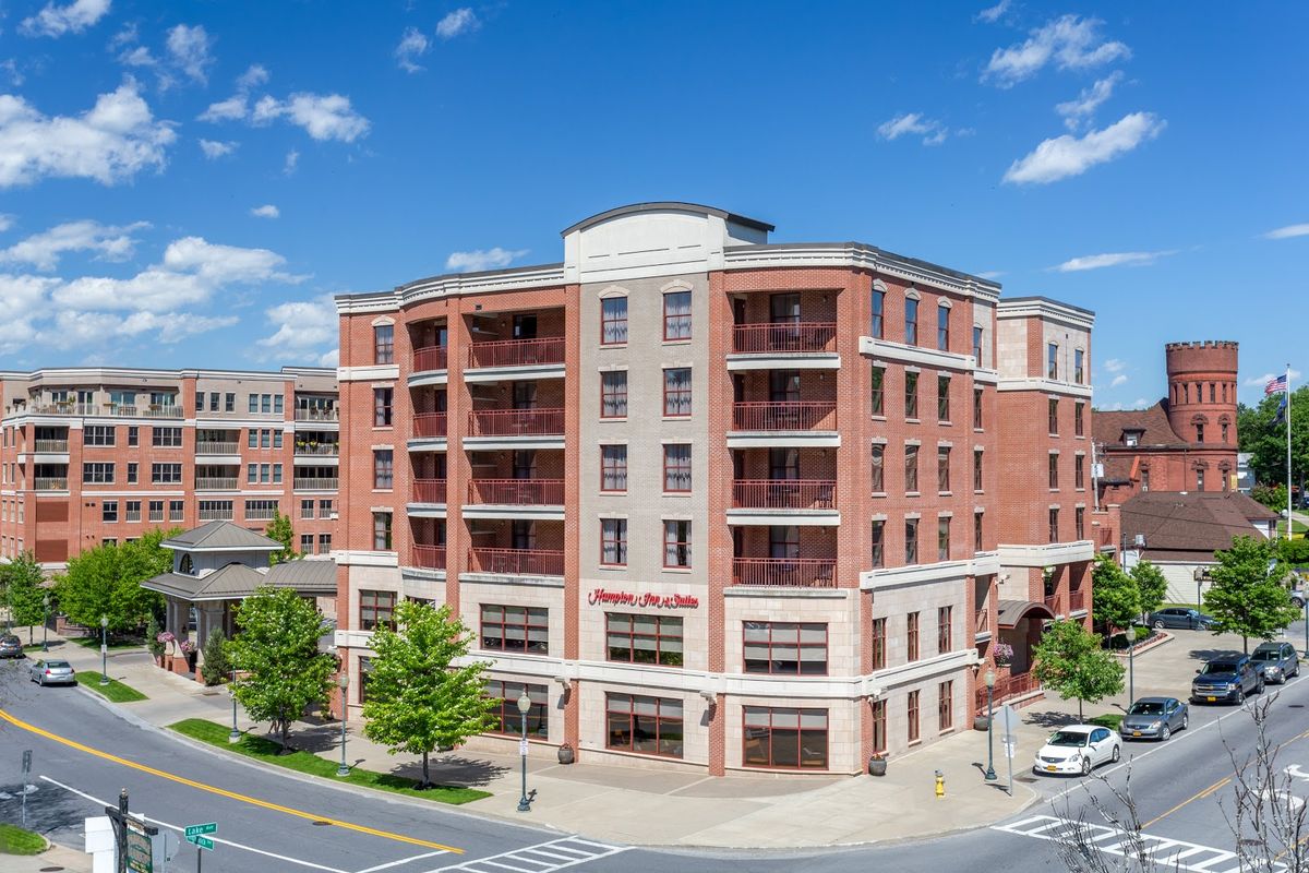 Hilton Garden Inn Saratoga Springs — modern hotel near Saratoga Race Course on Broadway
