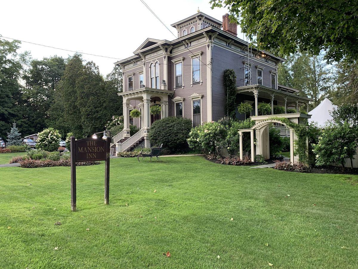 The Inn at Saratoga — 1843 hotel on Broadway, Saratoga Springs' oldest continuously operating inn