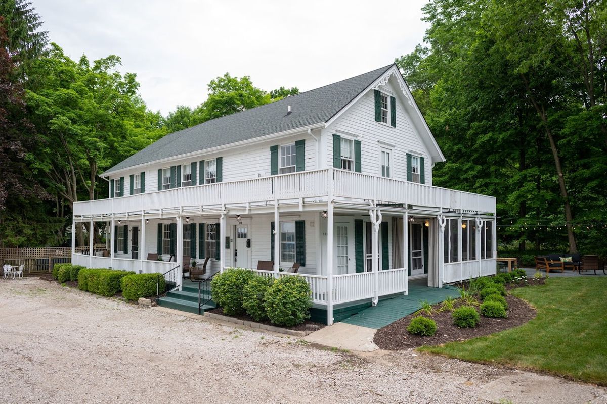 The Saugatuck B&B — boutique bed and breakfast inn near downtown Saugatuck