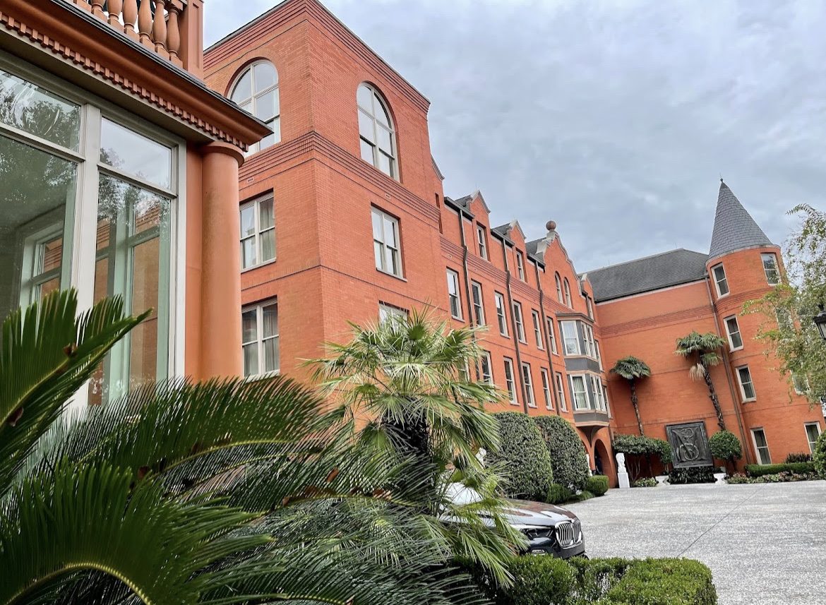 Mansion on Forsyth Park Savannah — Victorian mansion boutique hotel art collection