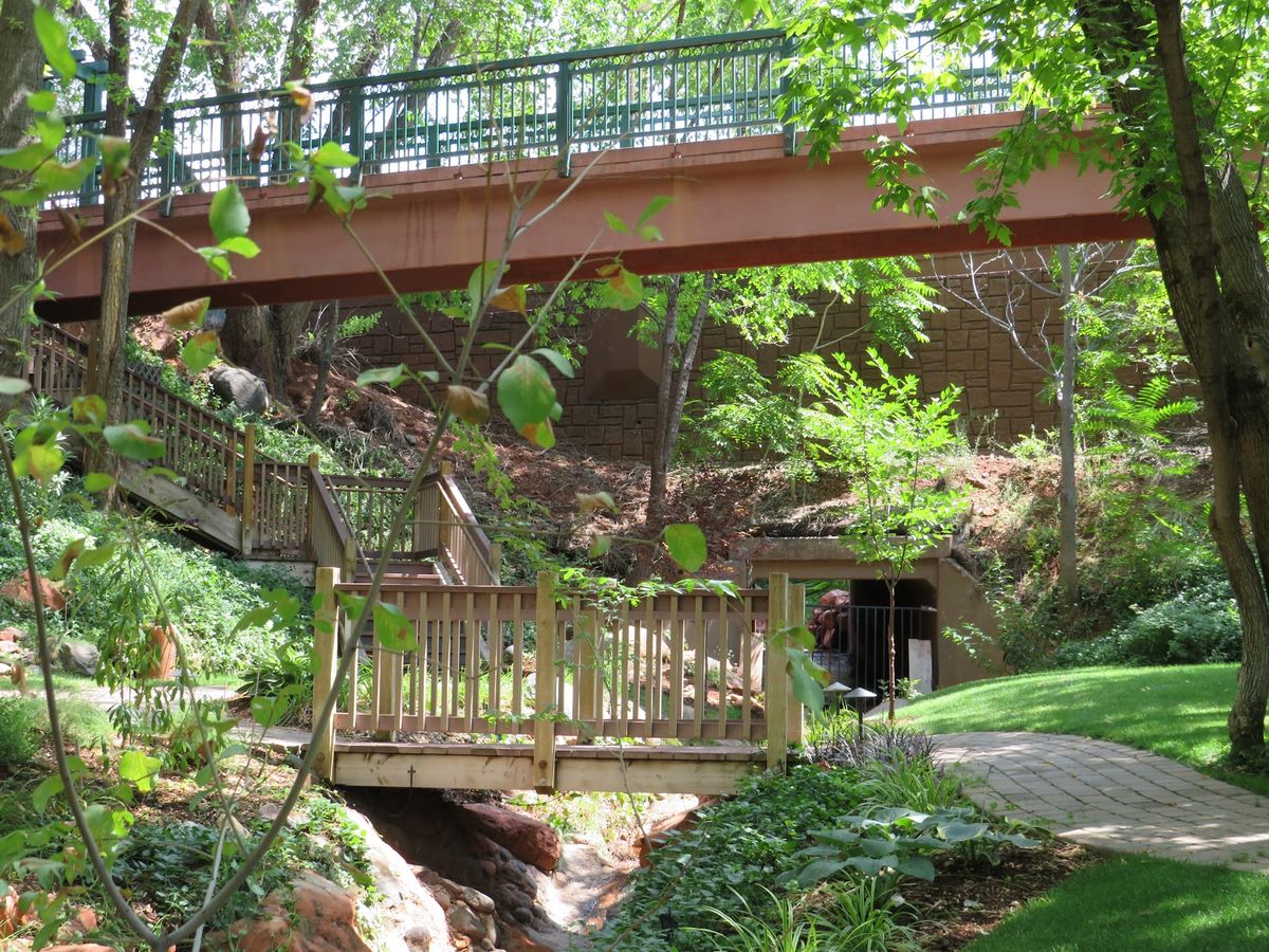 The Inn Above Oak Creek