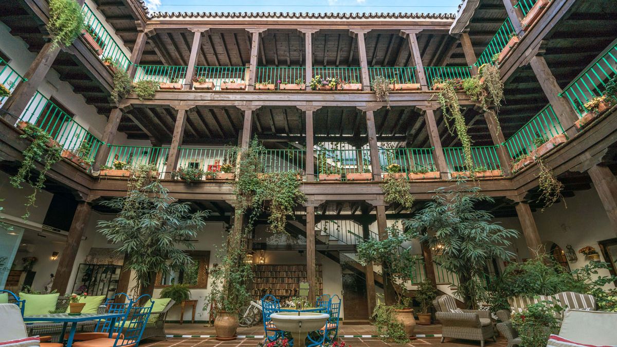 El Rey Moro Seville — 21-room boutique in restored 16th-century Moorish-Renaissance palace in Barrio Santa Cruz