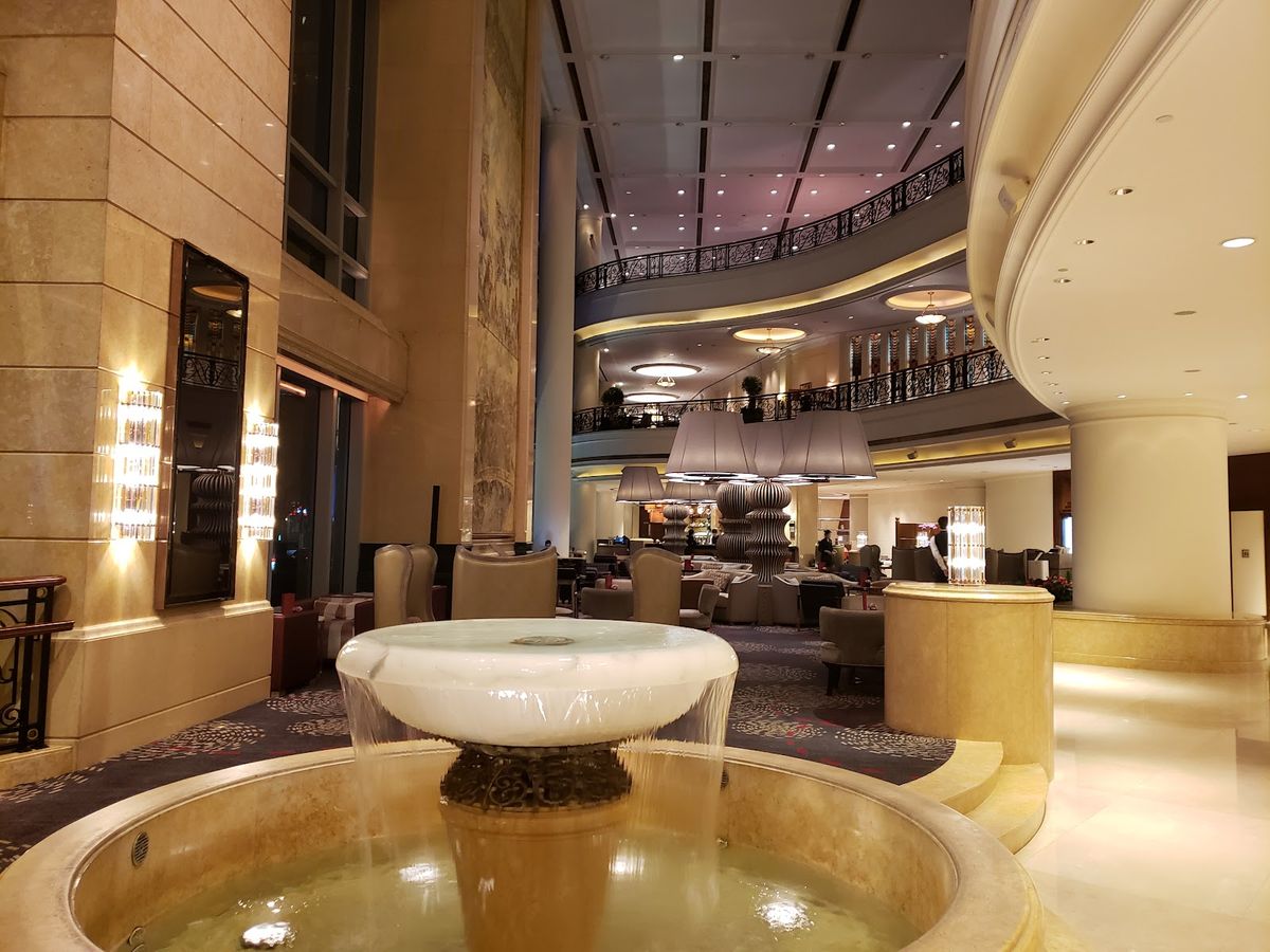 Four Seasons Hotel Shanghai at Pudong — Pudong New Area — additional view 4