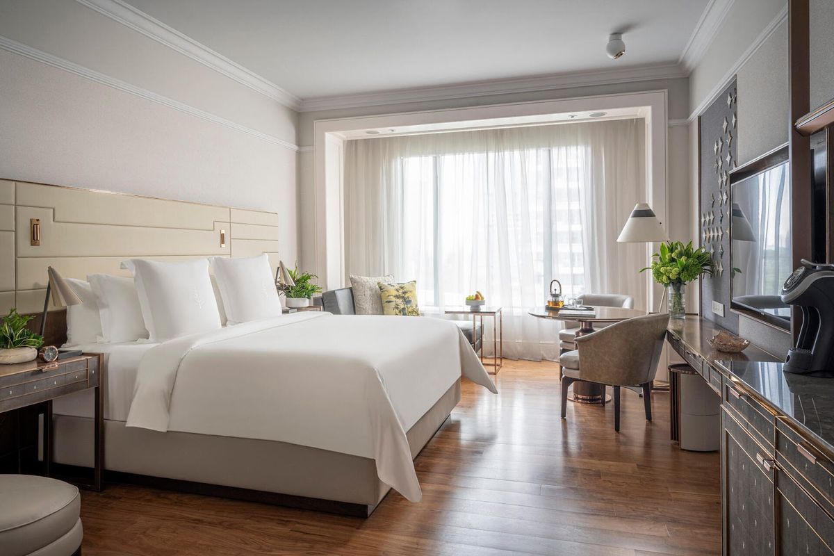 Four Seasons Hotel Singapore — Singapore — additional view 2