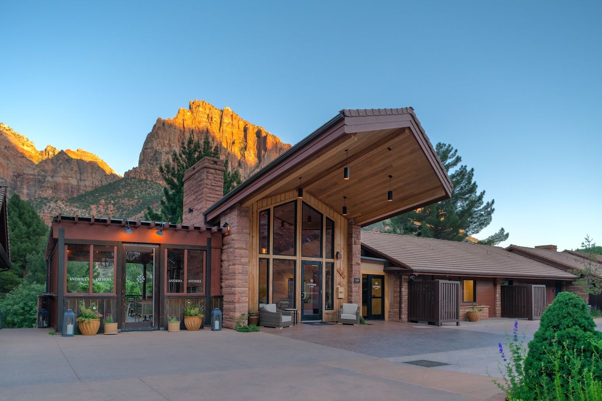 Springdale luxury hotels