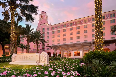 The Birchwood — boutique downtown St. Petersburg hotel overlooking Beach Drive and North Straub Park