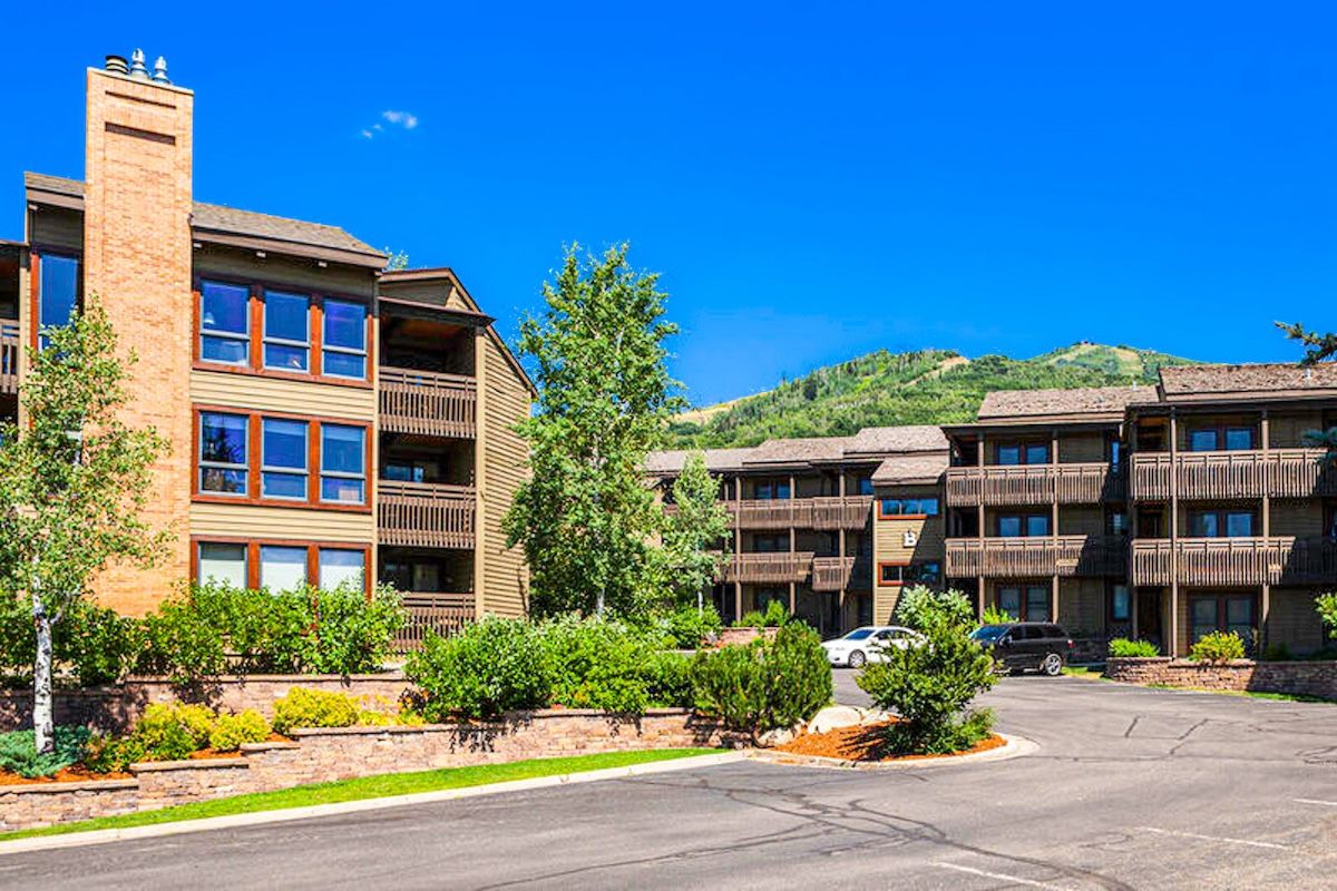 Rabbit Ears Motel — mid-century boutique motel with neon sign on Lincoln Avenue, Downtown Steamboat Springs