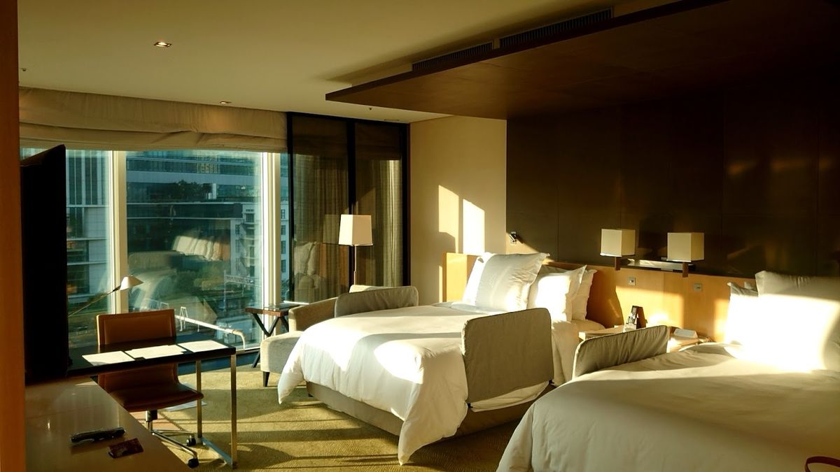 Four Seasons Hotel Tokyo at Marunouchi — Tokyo — additional view 2
