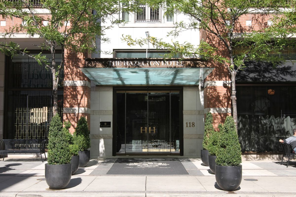 Fairmont Royal York Toronto — historic chateau-style hotel opposite Union Station in Financial District