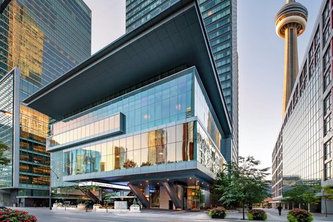 The St. Regis Toronto — Bay Street luxury hotel, Financial District corner of Adelaide