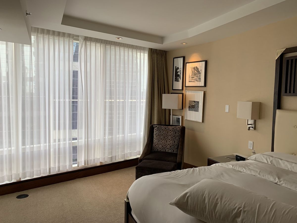Shangri-La Hotel Toronto — Toronto — additional view 2