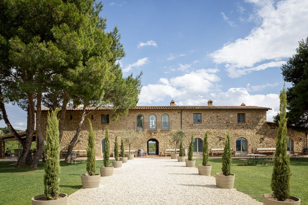Lupaia Torrita di Siena — boutique 11 room agriturismo hotel with vineyards in Val d'Orcia