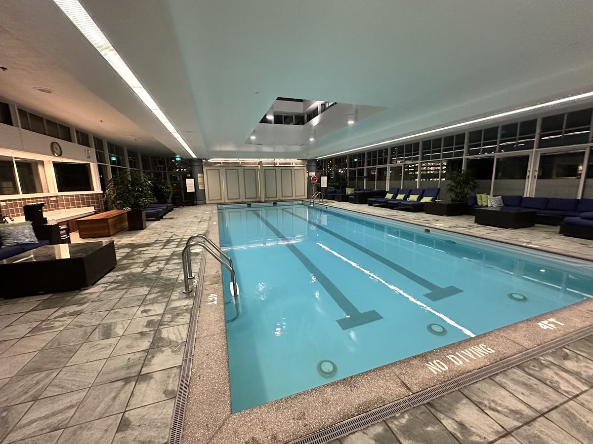 Shangri-La Hotel Vancouver — Vancouver — additional view 3