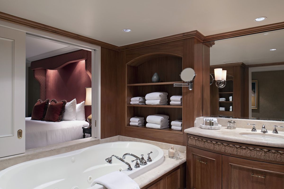 The Wedgewood Hotel & Spa — Vancouver — additional view 3