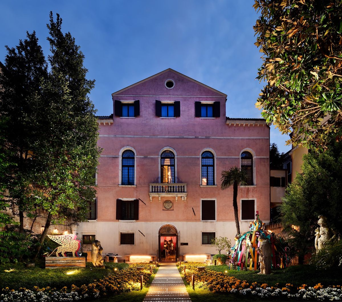 San Clemente Palace Kempinski — entire private island Venice resort with two pools and Michelin-starred restaurant