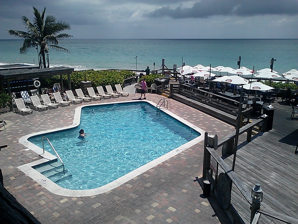 The Resort at Pointe West — golf and tennis country club resort in inland Vero Beach with championship course