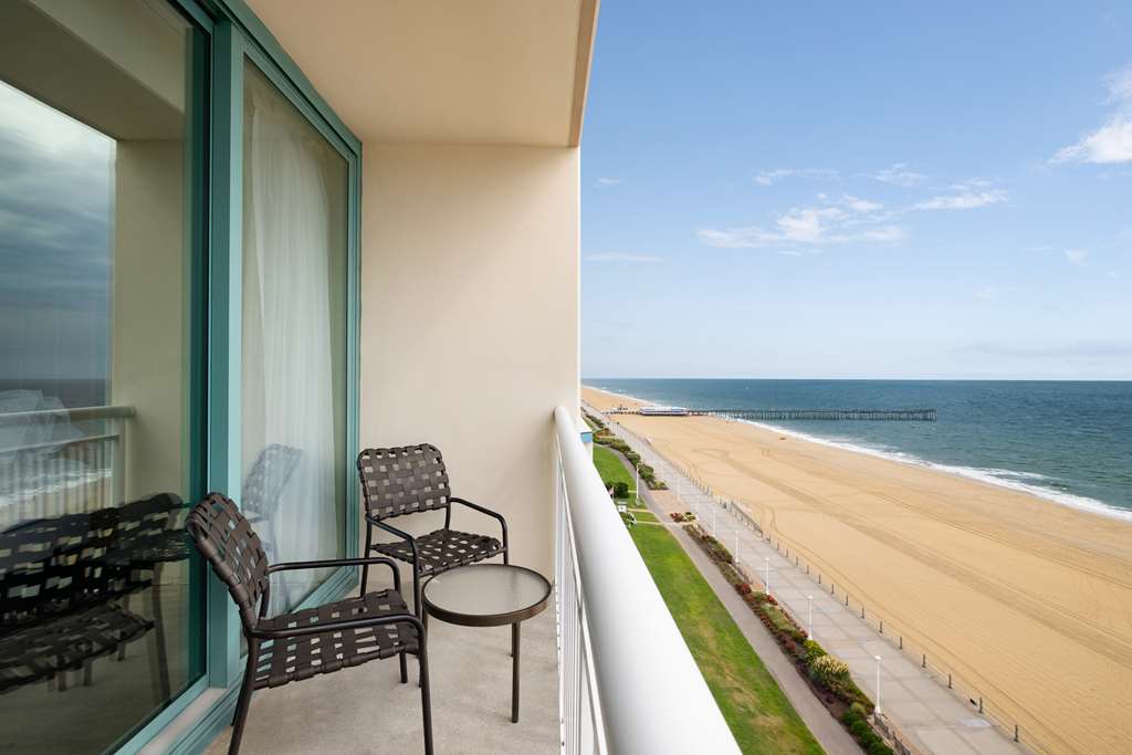Embassy Suites Virginia Beach — atrium hotel with two-room suites near Town Center and Lynnhaven shopping