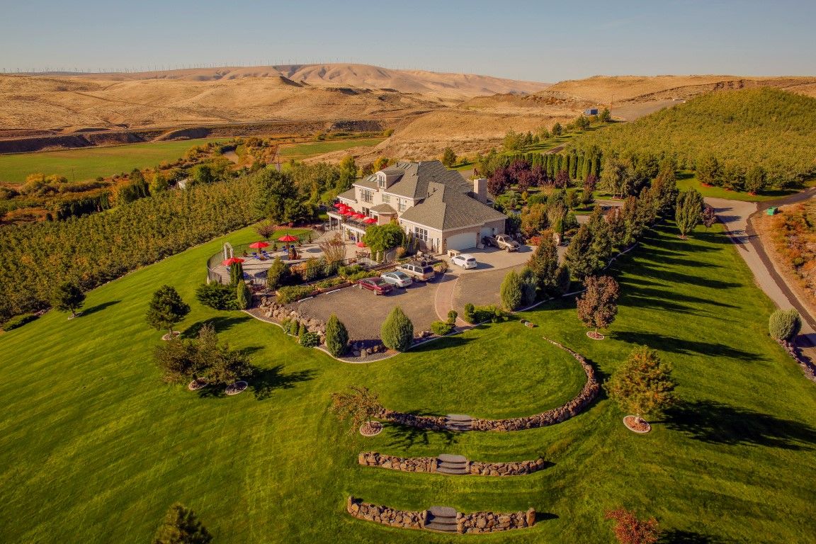 Wine Valley Inn — boutique bed and breakfast hotel on a rural lane in the Walla Walla Valley wine country