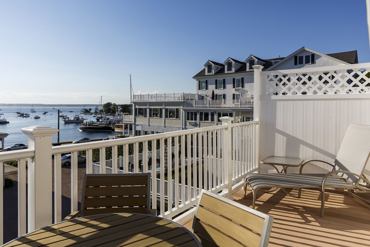 Inn at Mystic — colonial-revival country inn on a hilltop overlooking Mystic Harbor, Connecticut