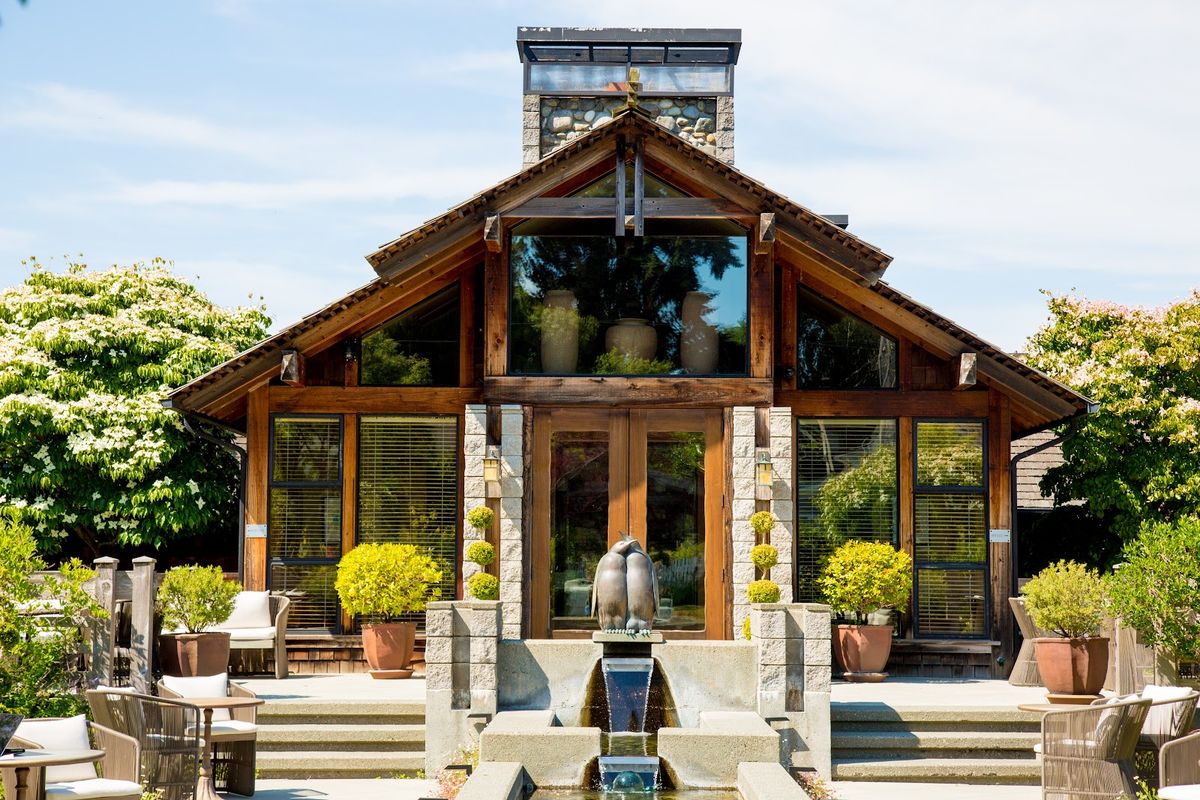 The Inn at Penn Cove — restored Victorian inn in Coupeville with views over Penn Cove, Whidbey Island