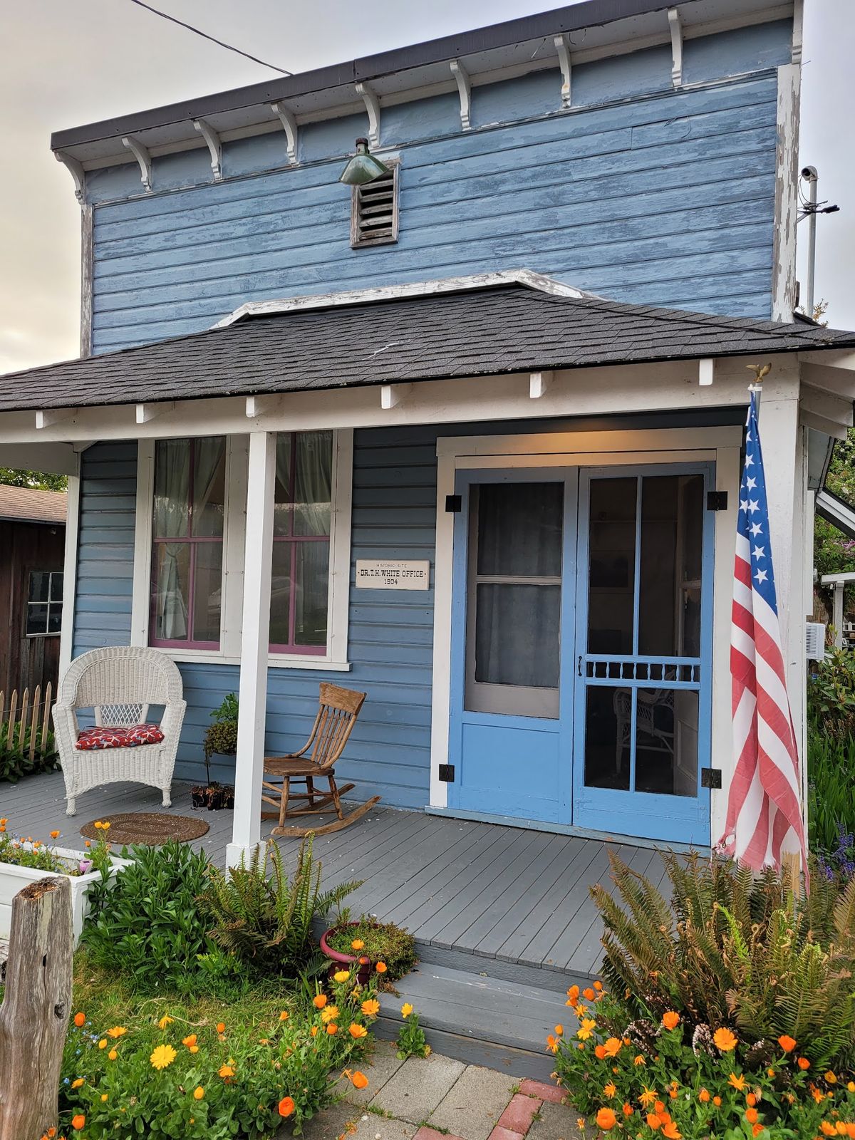 Coupeville Inn — boutique waterfront inn on Penn Cove harbor, Coupeville, Whidbey Island